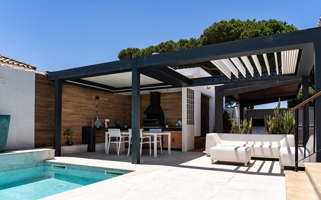 ¿Qué es una pérgola bioclimática y retráctil y por qué transforma tu espacio exterior?